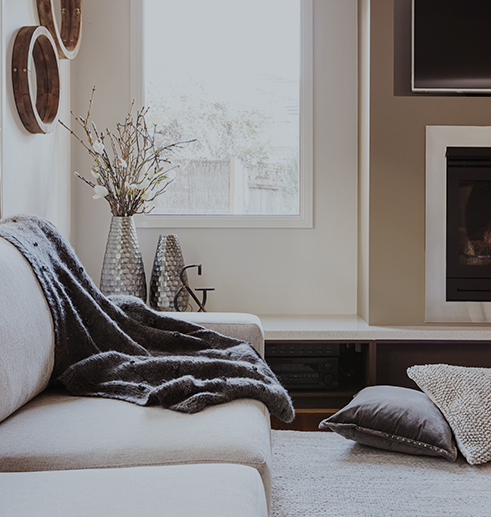 Diseño de instalaciones, diseño industrial y comercios, así como coordinación en la compra de mobiliario.