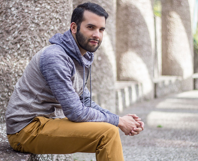 Enrique Olmos, actor de teatro en Nueva York y México