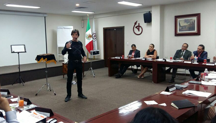 ventrilocuo-johnny-welch